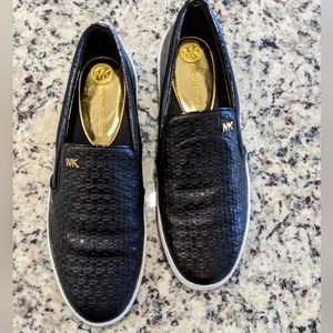 Michael Kors Signature Women's Slip On Black & Gold Sneaker/Loafer Sz 8M GP151